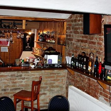 Olymp Penzion Komárno Extérieur photo