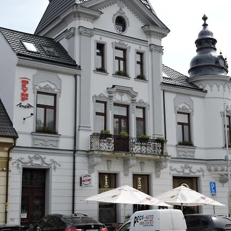 Olymp Penzion Komárno Extérieur photo